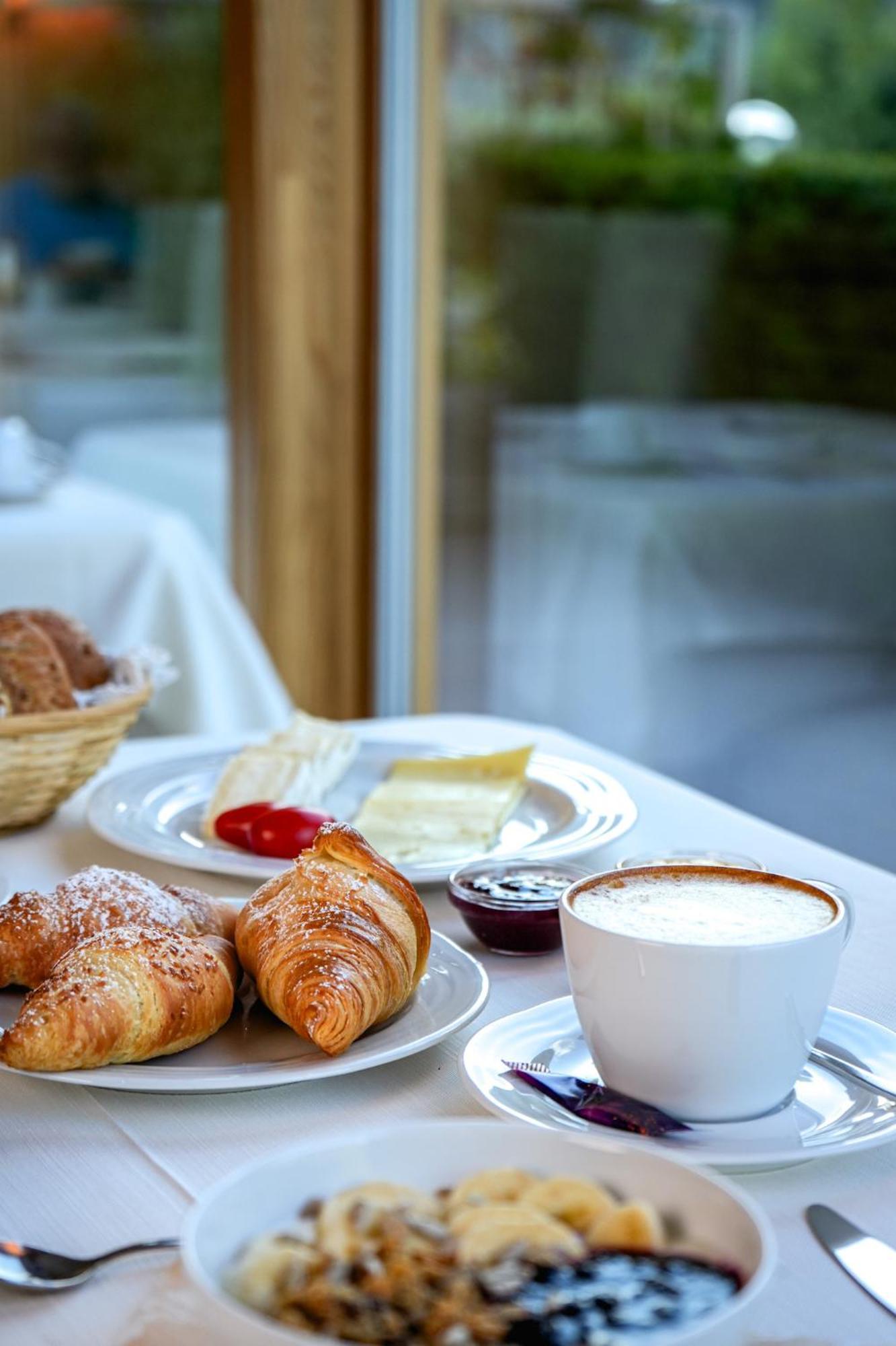 B&B Hotel Mirabel Ортізеї Екстер'єр фото